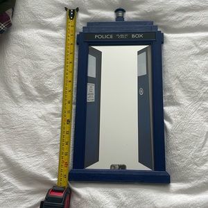 Doctor Who mirror
